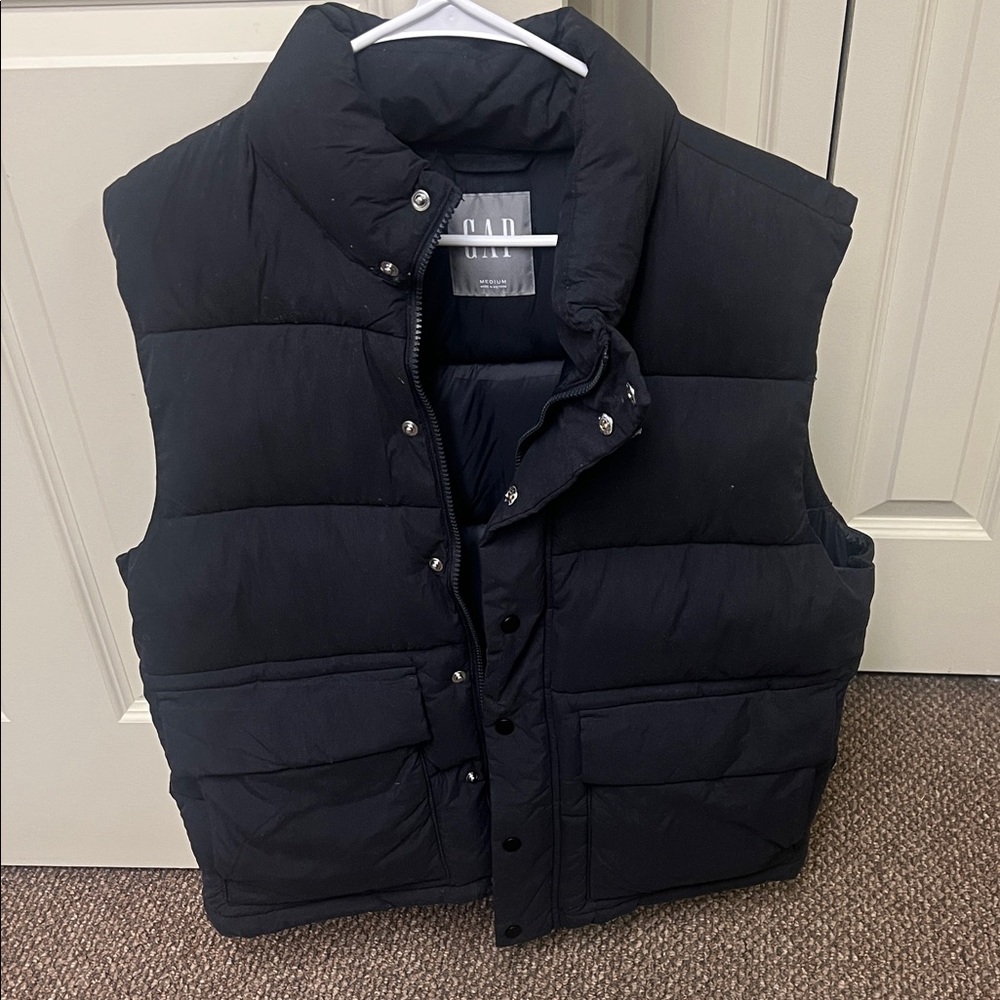 GAP Men's Dark Blue Puffer Vest
